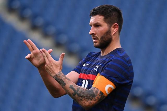 【奥运男足】吉尼亚克戴帽 法国4比3神奇逆转南非